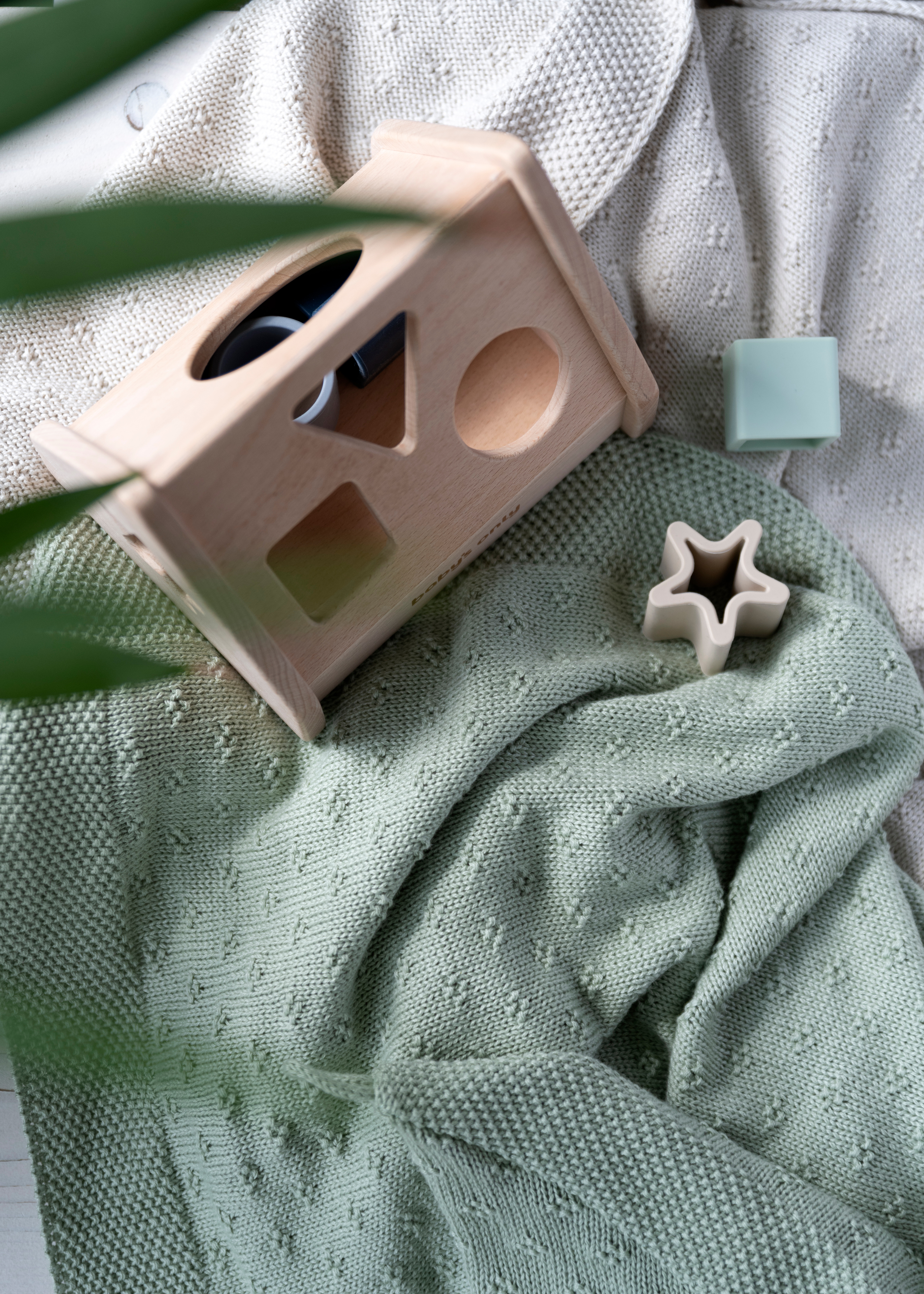 Baby Crib blanket Mood laurel green